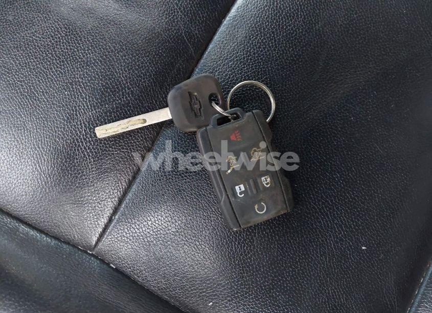 Photo 11 of 2015 Chevrolet Suburban 1500 LT (VIN 1GNSKJKC4FR701586)