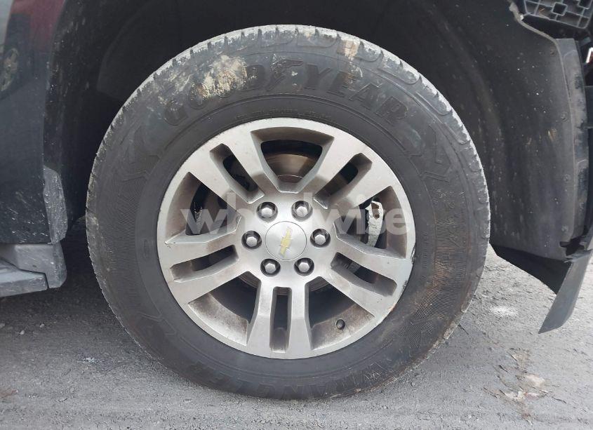 Photo 12 of 2015 Chevrolet Suburban 1500 LT (VIN 1GNSKJKC4FR701586)