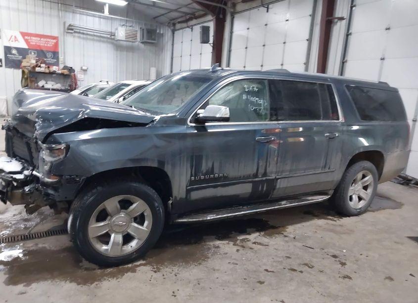 Photo 14 of 2019 Chevrolet Suburban PREMIER (VIN 1GNSKJKC4KR288417)