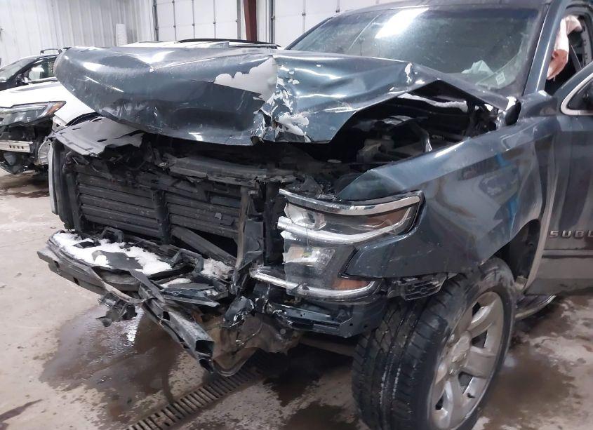 Photo 6 of 2019 Chevrolet Suburban PREMIER (VIN 1GNSKJKC4KR288417)