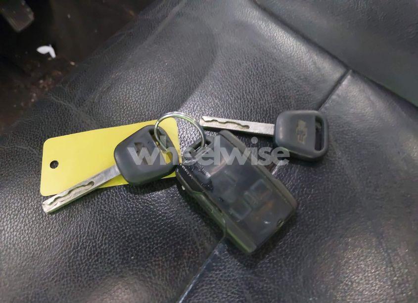 Photo 11 of 2015 Chevrolet Suburban 1500 LT (VIN 1GNSKJKC5FR264018)