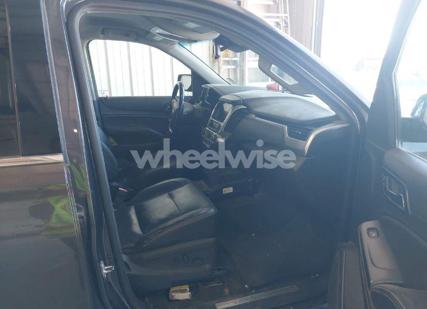 Photo 5 of 2015 Chevrolet Suburban 1500 LT (VIN 1GNSKJKC5FR264018)