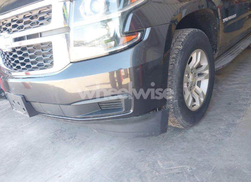 Photo 6 of 2015 Chevrolet Suburban 1500 LT (VIN 1GNSKJKC5FR264018)