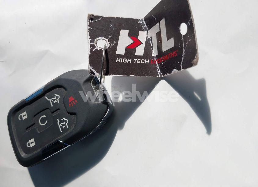 Photo 11 of 2015 Chevrolet Suburban 1500 LT (VIN 1GNSKJKC5FR517175)