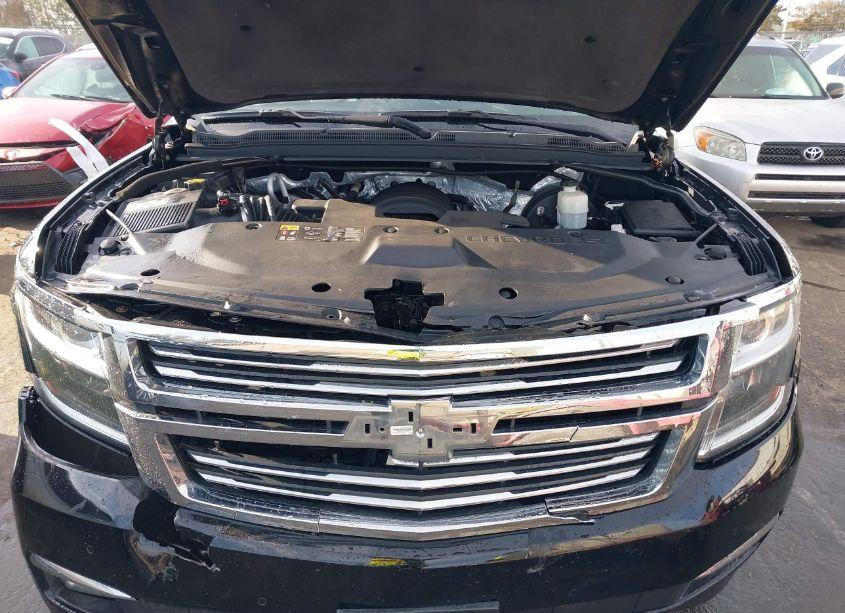 Photo 10 of 2016 Chevrolet Suburban LTZ (VIN 1GNSKJKC5GR112371)