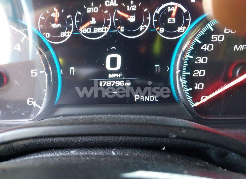 Photo 7 of 2017 Chevrolet Suburban PREMIER (VIN 1GNSKJKC5HR218708)