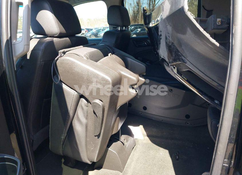 Photo 8 of 2017 Chevrolet Suburban PREMIER (VIN 1GNSKJKC5HR218708)