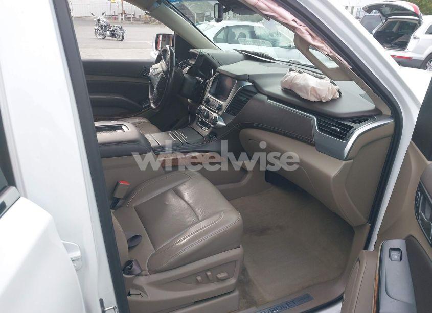 Photo 5 of 2017 Chevrolet Suburban PREMIER (VIN 1GNSKJKC5HR252485)