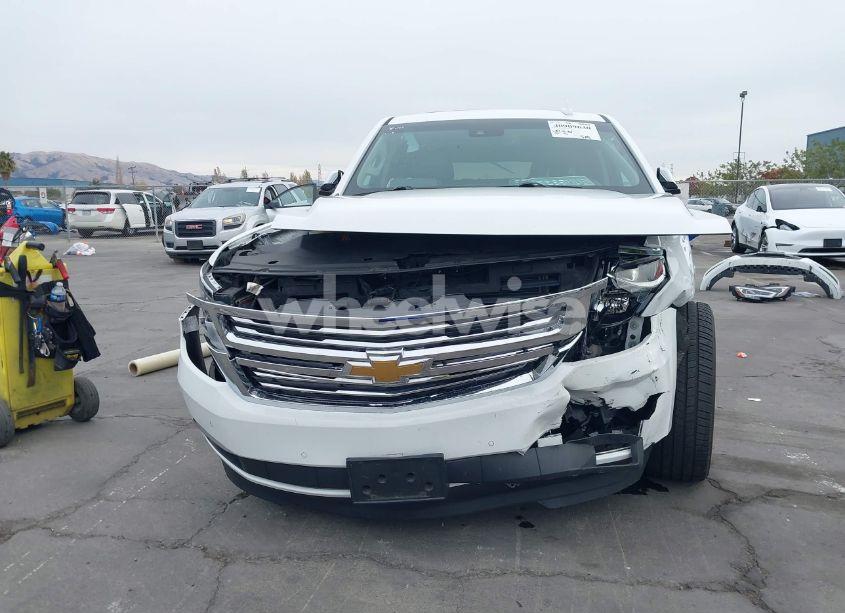 Photo 6 of 2017 Chevrolet Suburban PREMIER (VIN 1GNSKJKC5HR252485)