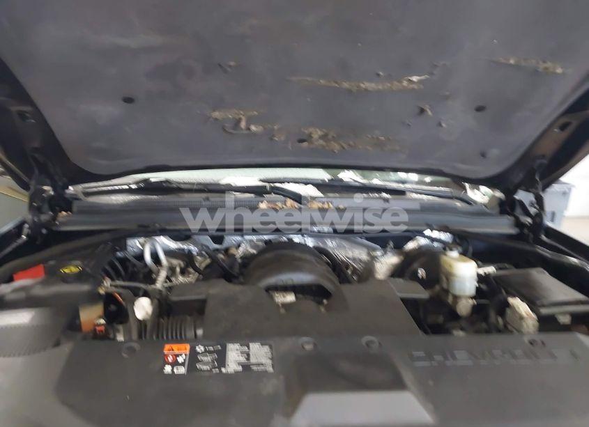 Photo 10 of 2015 Chevrolet Suburban 1500 LT (VIN 1GNSKJKC6FR219931)