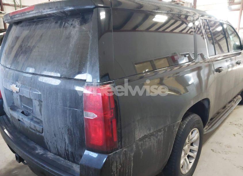 Photo 4 of 2015 Chevrolet Suburban 1500 LT (VIN 1GNSKJKC6FR219931)