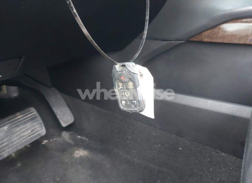 Photo 11 of 2015 Chevrolet Suburban 1500 LT (VIN 1GNSKJKC6FR717403)