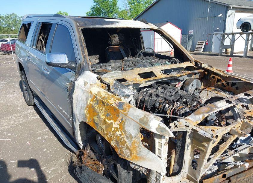 Photo 6 of 2016 Chevrolet Suburban LTZ (VIN 1GNSKJKC6GR161305)