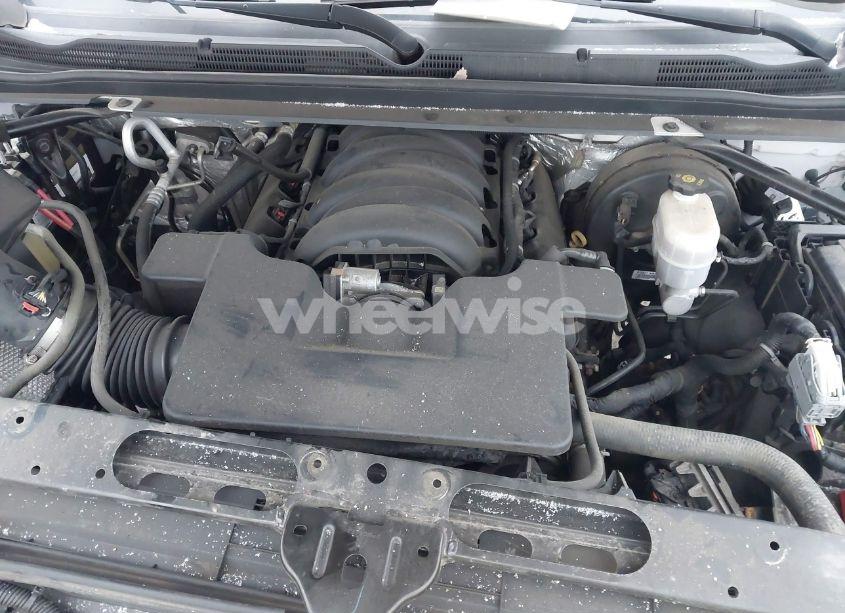 Photo 10 of 2016 Chevrolet Suburban LTZ (VIN 1GNSKJKC6GR325975)