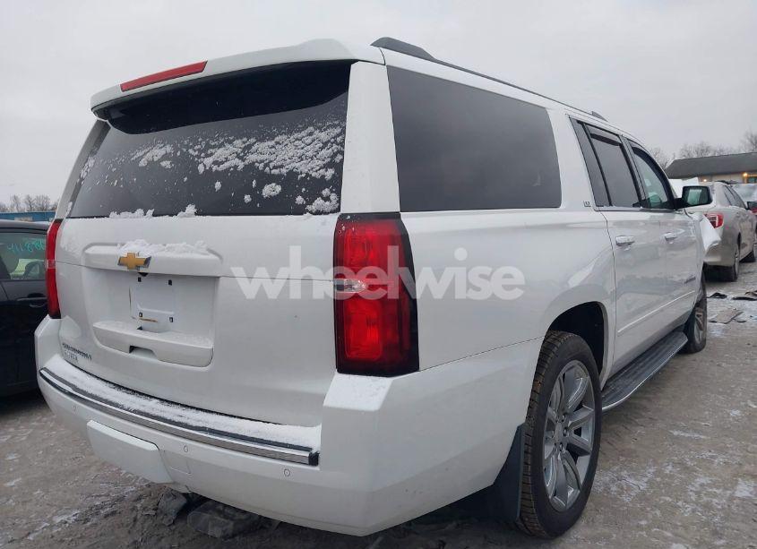 Photo 4 of 2016 Chevrolet Suburban LTZ (VIN 1GNSKJKC6GR325975)