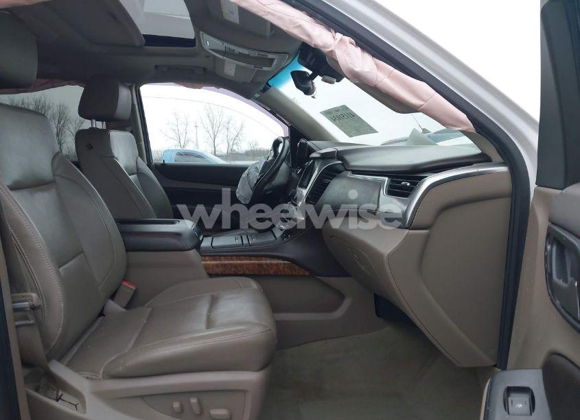 Photo 5 of 2016 Chevrolet Suburban LTZ (VIN 1GNSKJKC6GR325975)