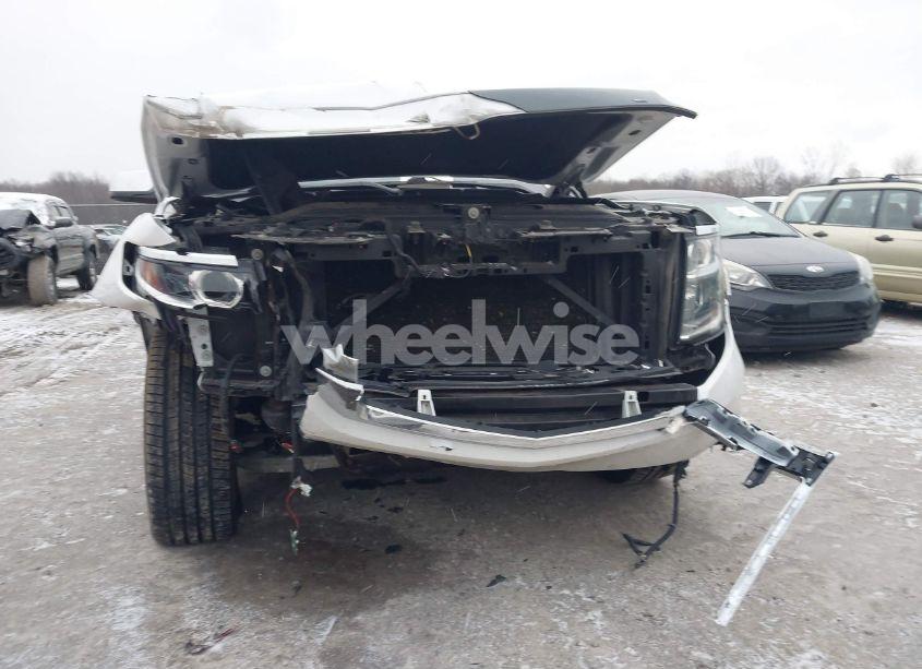 Photo 6 of 2016 Chevrolet Suburban LTZ (VIN 1GNSKJKC6GR325975)