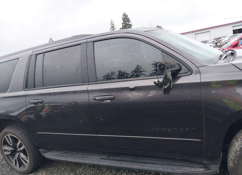 Photo 13 of 2018 Chevrolet Suburban PREMIER (VIN 1GNSKJKC6JR152997)