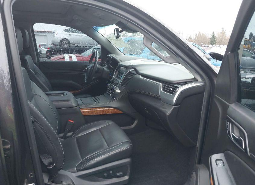 Photo 5 of 2018 Chevrolet Suburban PREMIER (VIN 1GNSKJKC6JR152997)