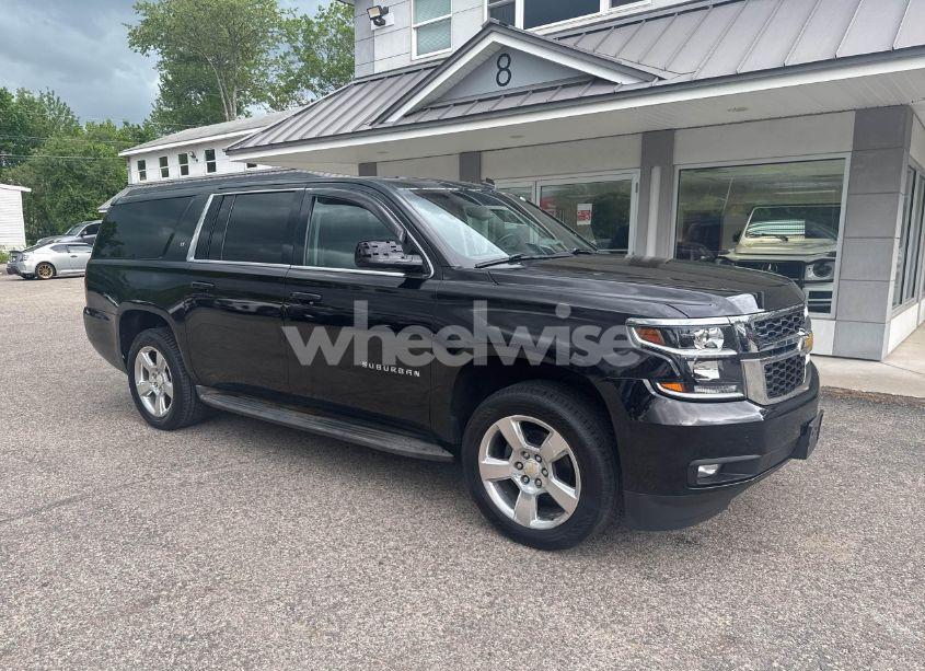 2015 Chevrolet Suburban K1500 LT (VIN 1GNSKJKC7FR205746) main photo
