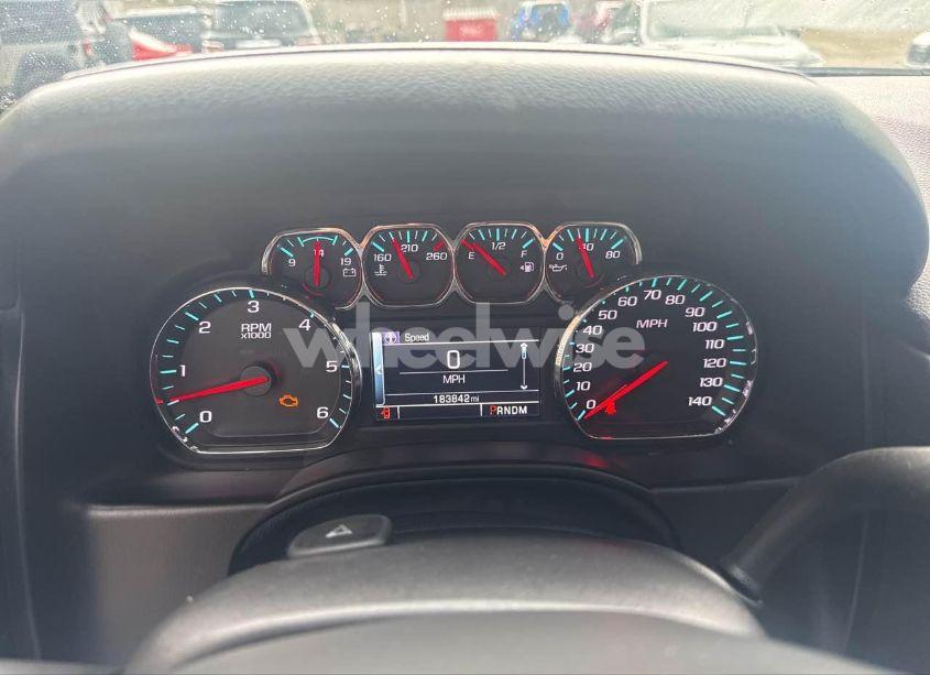 Photo 7 of 2015 Chevrolet Suburban K1500 LT (VIN 1GNSKJKC7FR205746)