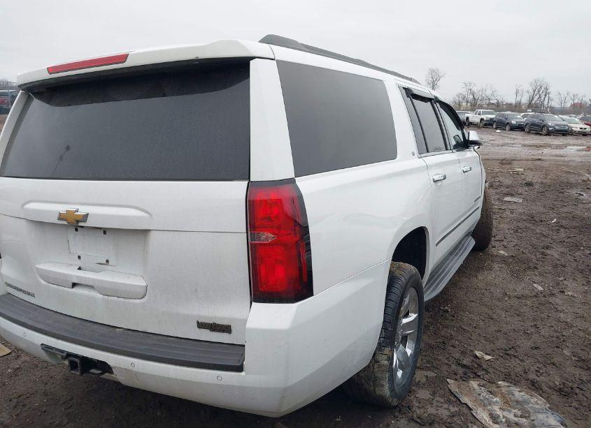 Photo 4 of 2015 Chevrolet Suburban 1500 LT (VIN 1GNSKJKC7FR234423)