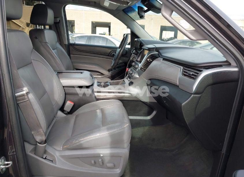 Photo 5 of 2015 Chevrolet Suburban 1500 LT (VIN 1GNSKJKC7FR251173)