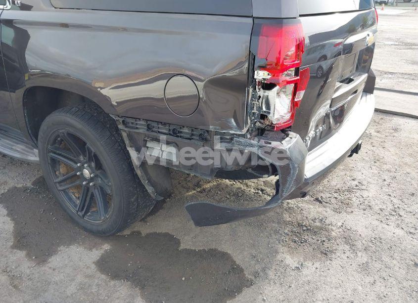 Photo 6 of 2015 Chevrolet Suburban 1500 LT (VIN 1GNSKJKC7FR251173)