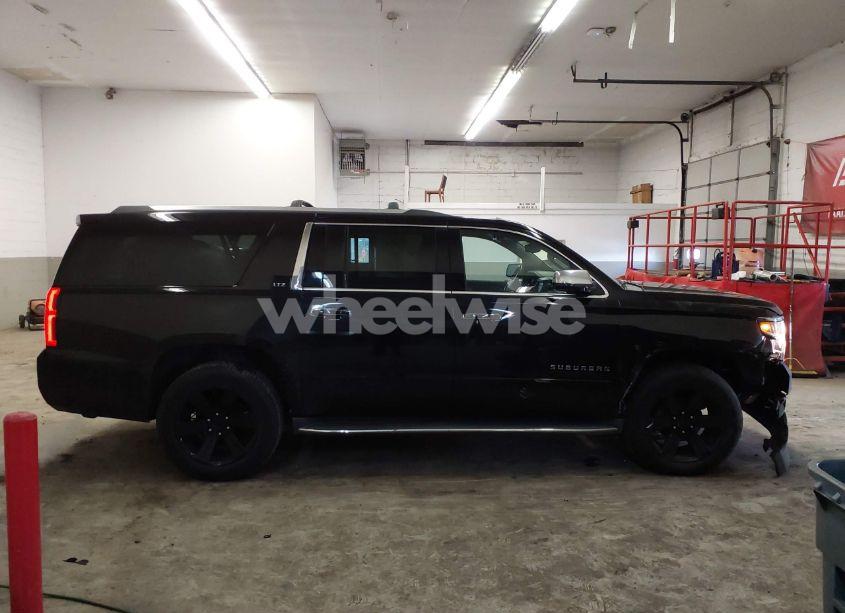 Photo 13 of 2016 Chevrolet Suburban LTZ (VIN 1GNSKJKC7GR149230)