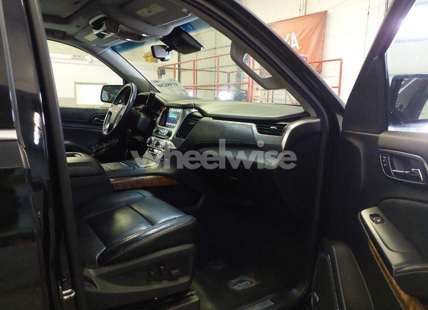 Photo 5 of 2016 Chevrolet Suburban LTZ (VIN 1GNSKJKC7GR149230)