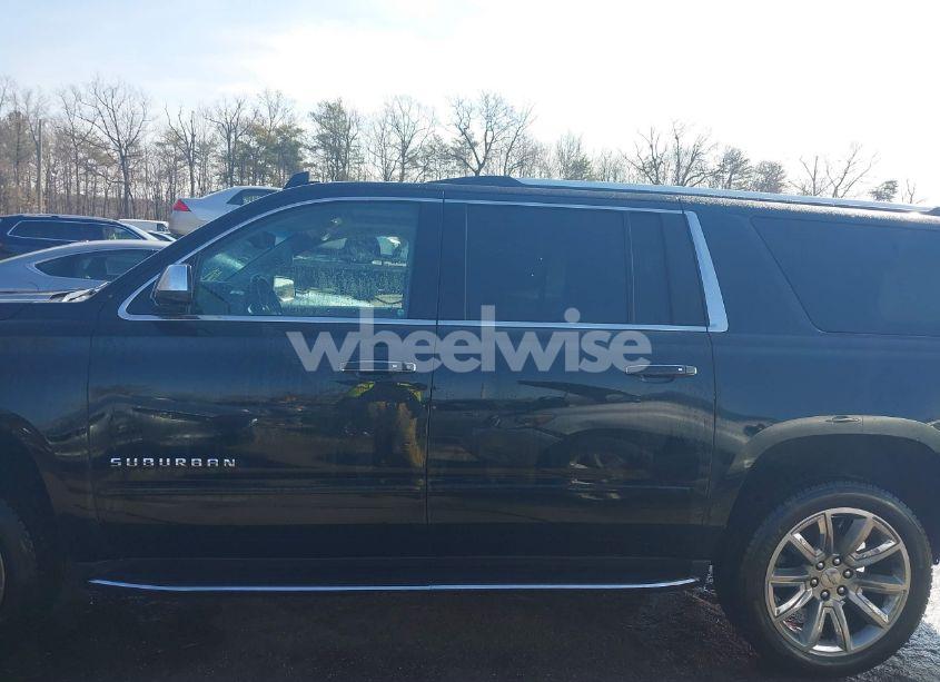Photo 14 of 2019 Chevrolet Suburban PREMIER (VIN 1GNSKJKC7KR146269)