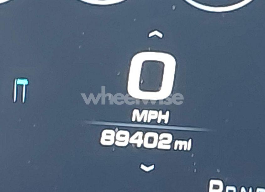 Photo 15 of 2019 Chevrolet Suburban PREMIER (VIN 1GNSKJKC7KR146269)