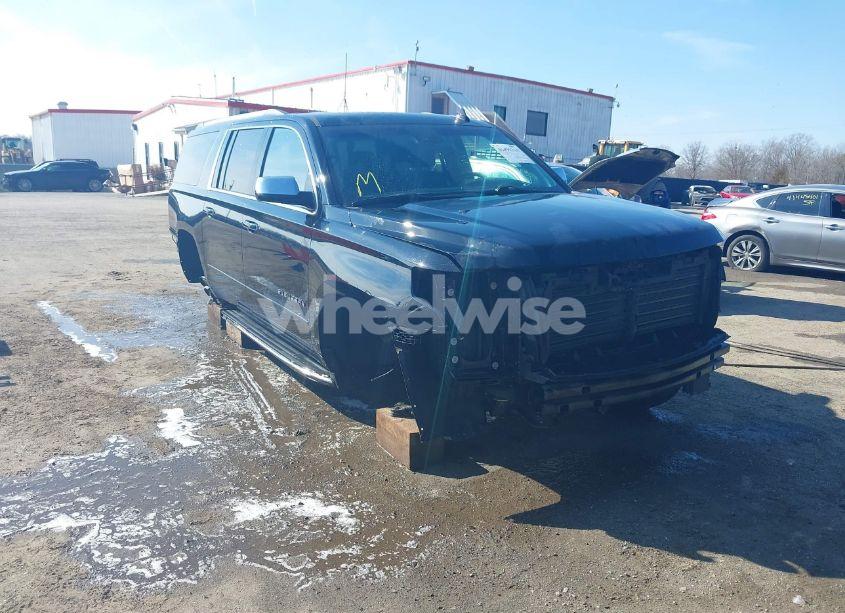 Photo 6 of 2019 Chevrolet Suburban PREMIER (VIN 1GNSKJKC7KR146269)