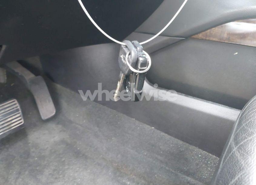 Photo 11 of 2015 Chevrolet Suburban 1500 LT (VIN 1GNSKJKC8FR275532)