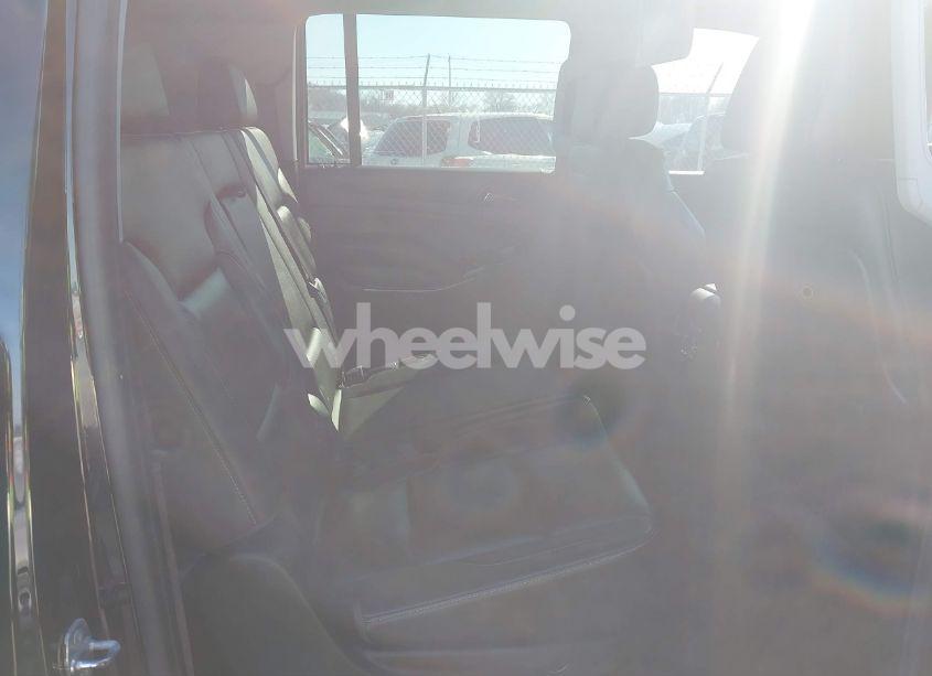 Photo 8 of 2015 Chevrolet Suburban 1500 LT (VIN 1GNSKJKC8FR687191)