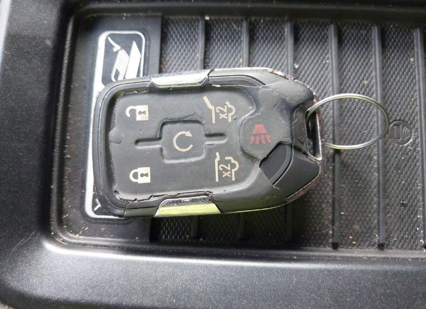 Photo 11 of 2016 Chevrolet Suburban LTZ (VIN 1GNSKJKC8GR306683)