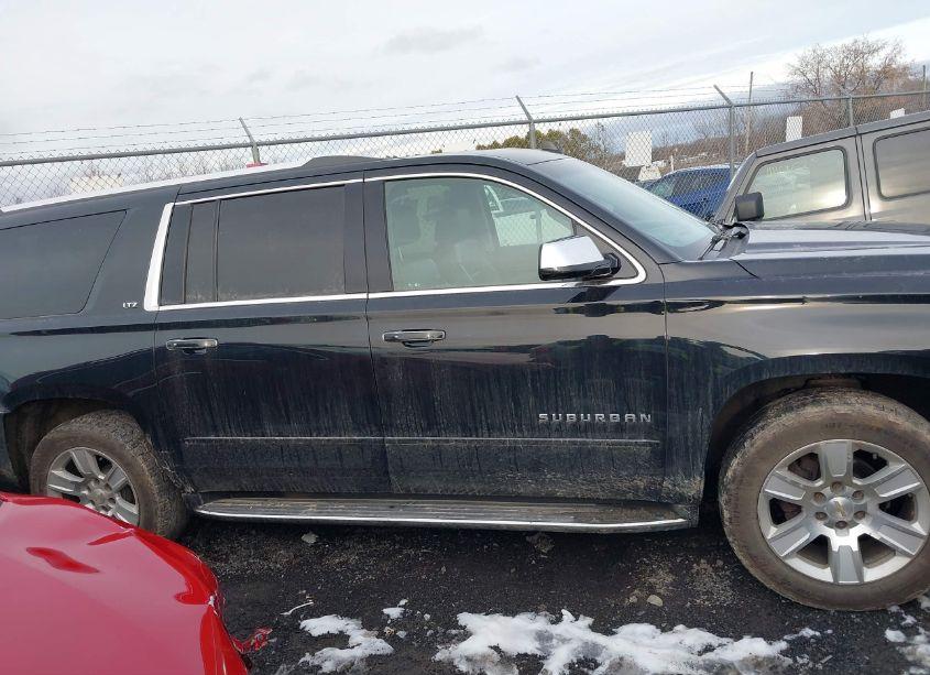 Photo 14 of 2016 Chevrolet Suburban LTZ (VIN 1GNSKJKC8GR306683)