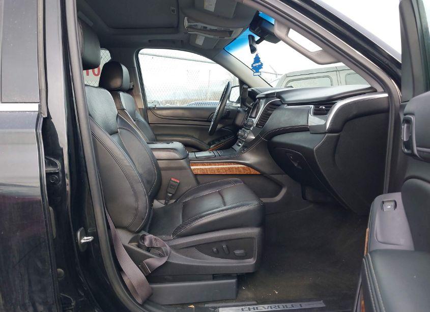 Photo 5 of 2016 Chevrolet Suburban LTZ (VIN 1GNSKJKC8GR306683)