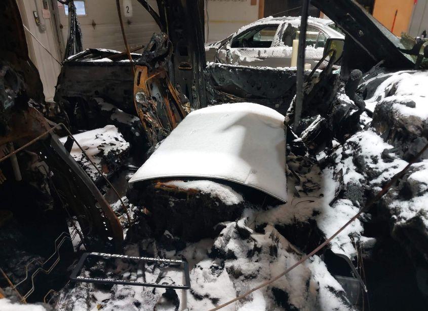 Photo 5 of 2016 Chevrolet Suburban LTZ (VIN 1GNSKJKC8GR473187)