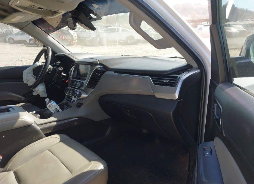 Photo 5 of 2015 Chevrolet Suburban 1500 LT (VIN 1GNSKJKC9FR577444)