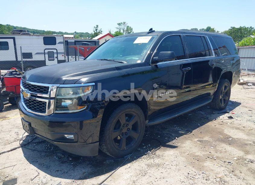 Photo 2 of 2015 Chevrolet Suburban 1500 LT (VIN 1GNSKJKC9FR597953)