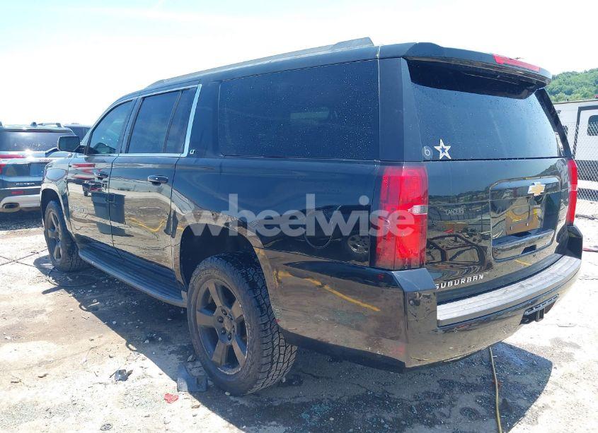 Photo 3 of 2015 Chevrolet Suburban 1500 LT (VIN 1GNSKJKC9FR597953)