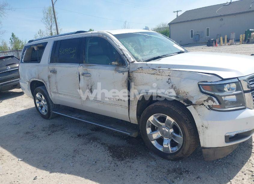 Photo 12 of 2018 Chevrolet Suburban PREMIER (VIN 1GNSKJKC9JR323192)