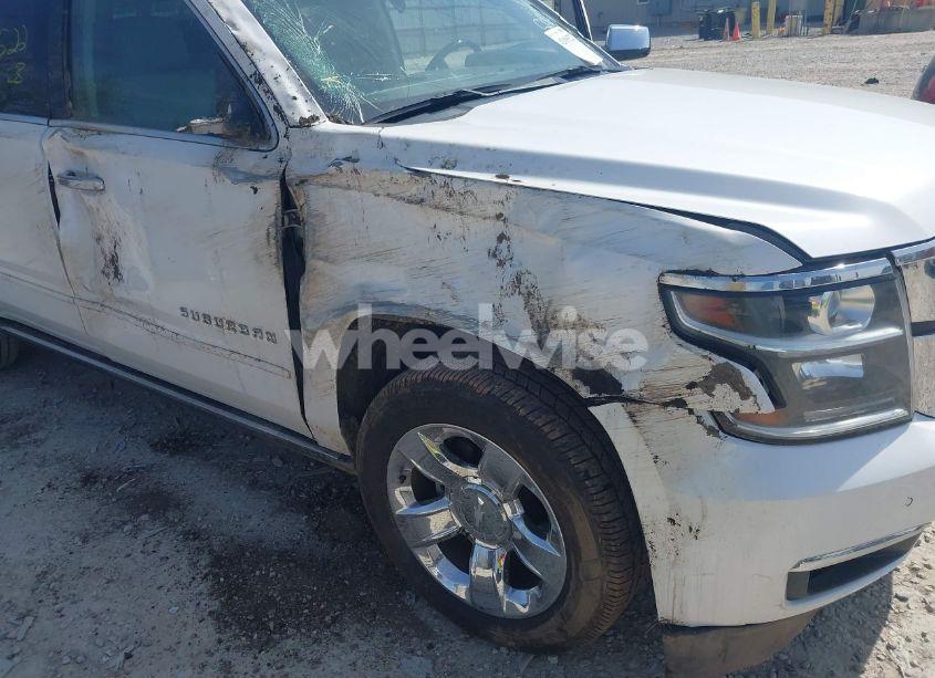 Photo 6 of 2018 Chevrolet Suburban PREMIER (VIN 1GNSKJKC9JR323192)