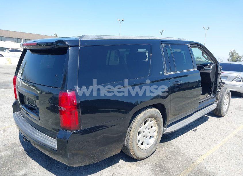 Photo 4 of 2015 Chevrolet Suburban 1500 LT (VIN 1GNSKJKCXFR298472)