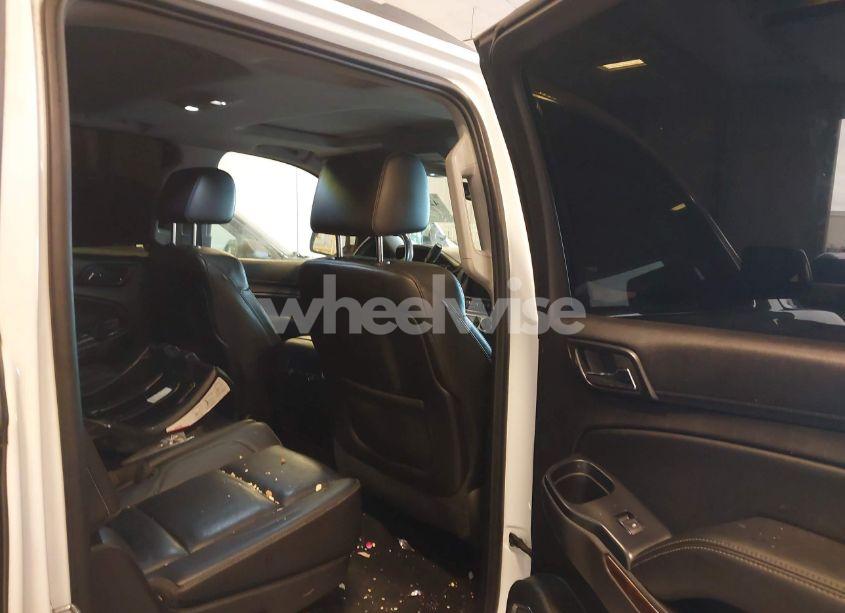 Photo 8 of 2015 Chevrolet Suburban 1500 LT (VIN 1GNSKJKCXFR659974)