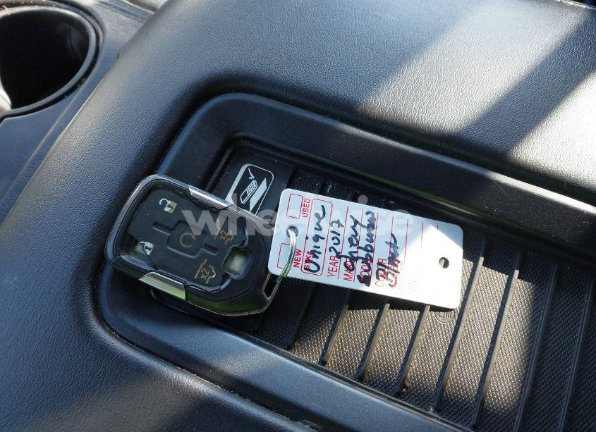 Photo 11 of 2015 Chevrolet Suburban 1500 LT (VIN 1GNSKJKCXFR746757)