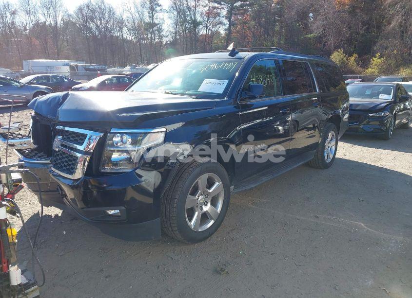 Photo 2 of 2015 Chevrolet Suburban 1500 LT (VIN 1GNSKJKCXFR746757)