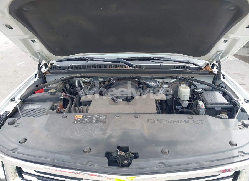 Photo 10 of 2016 Chevrolet Suburban LTZ (VIN 1GNSKJKCXGR166782)