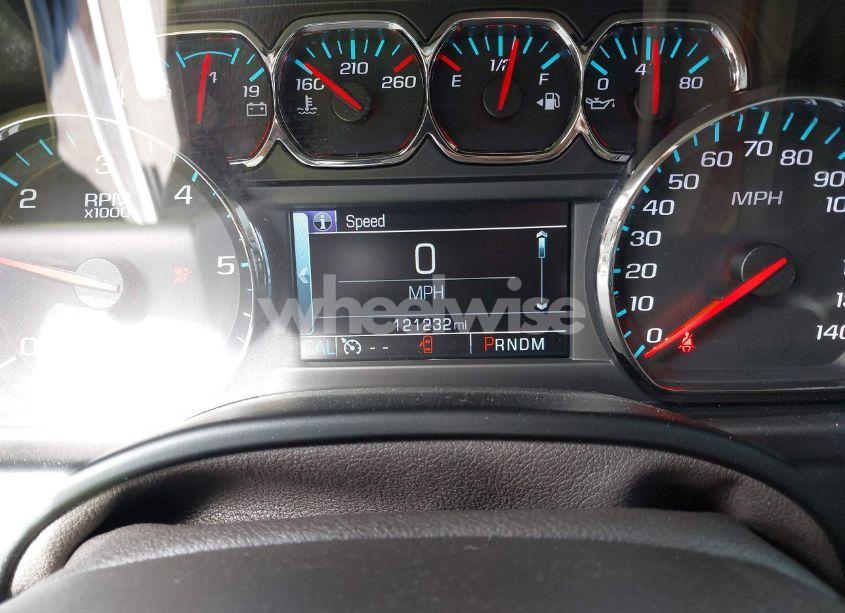 Photo 15 of 2016 Chevrolet Suburban LTZ (VIN 1GNSKJKCXGR166782)